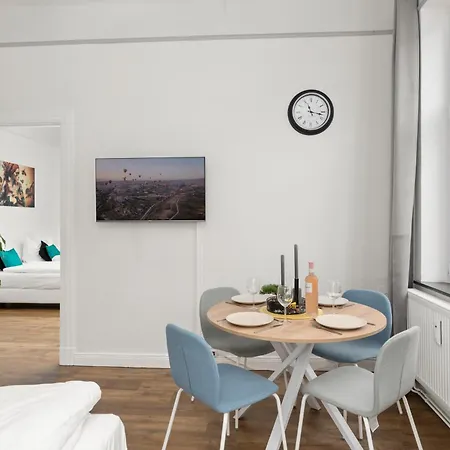 Homey - Im Viertel Mit Parkplatz Appartement